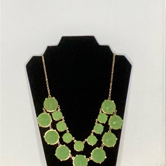 Jade-Like and Goldstone Vintage 1990’s Double Strand Statement Necklace. - Picture 2 of 6